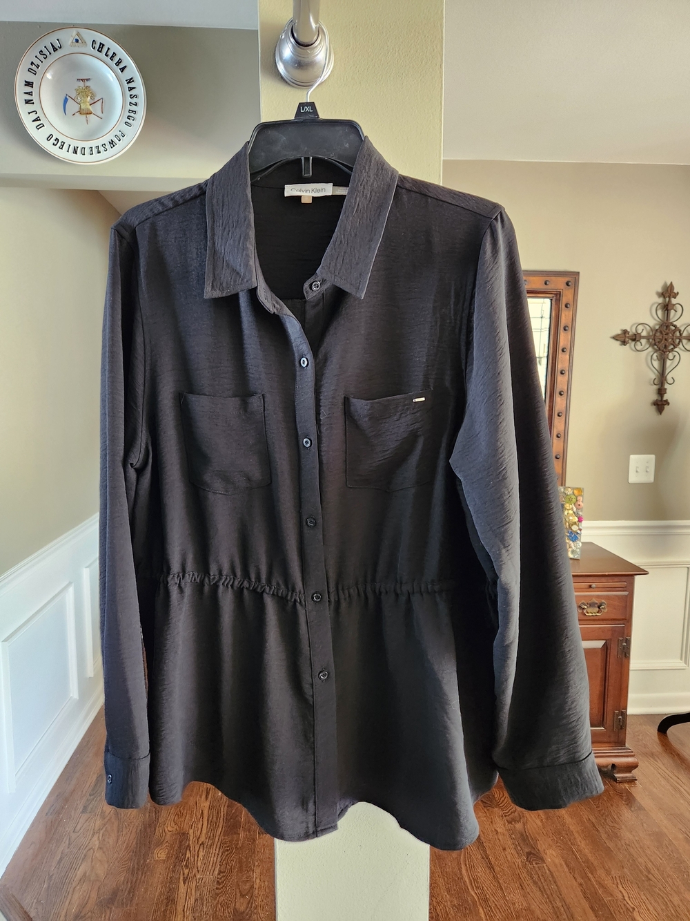 Calvin Klein Black Long-Sleeve Button-Up Blouse With Gathered Waist Size L